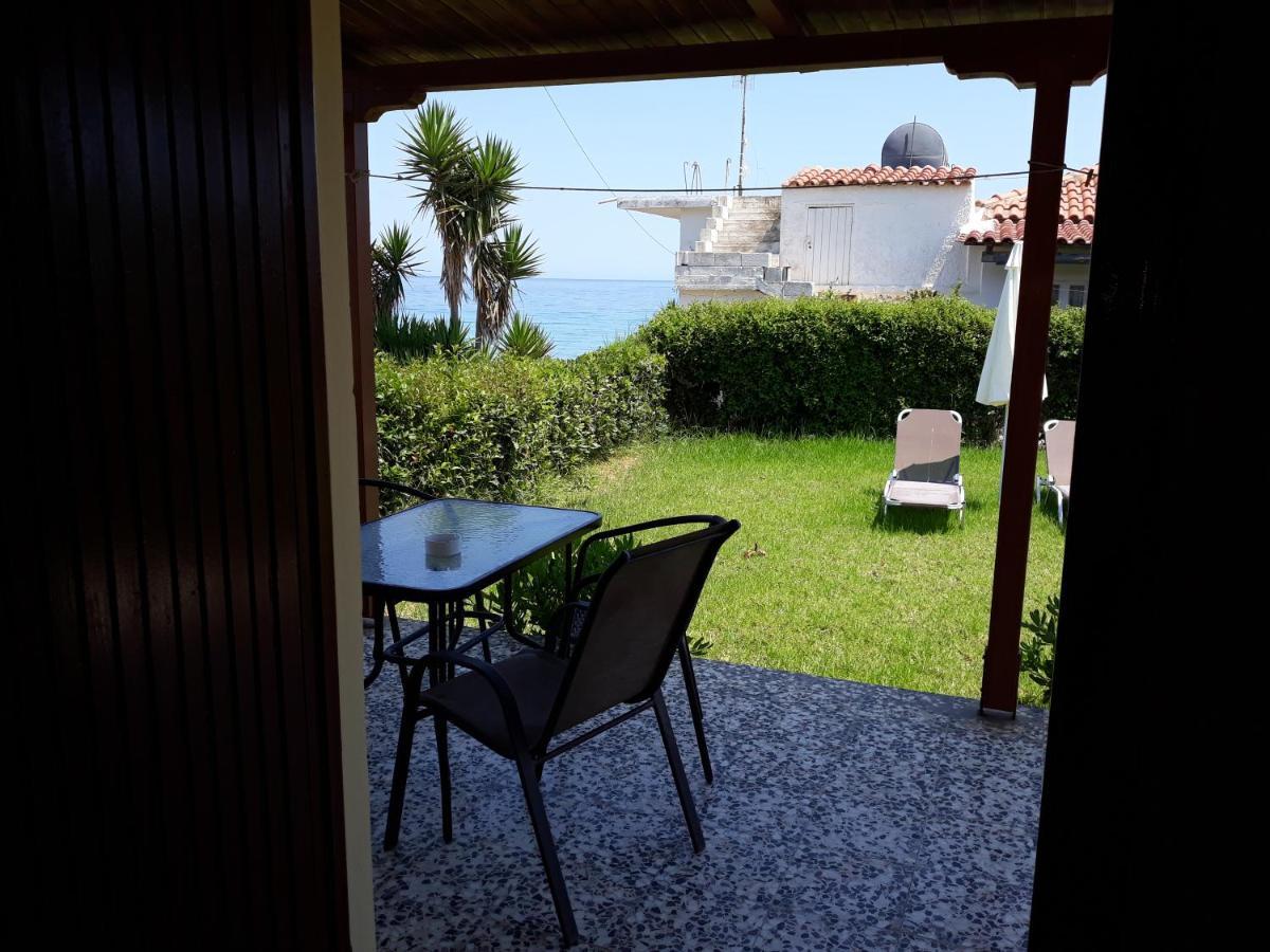 Beach Bungalows Kypseli ภายนอก รูปภาพ